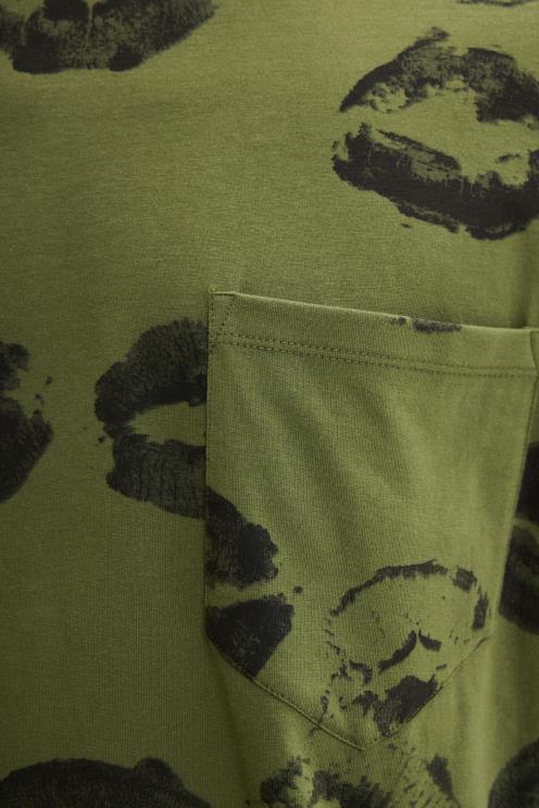 oblačila NFXLT1546 moški Desigual majica z ustnicami