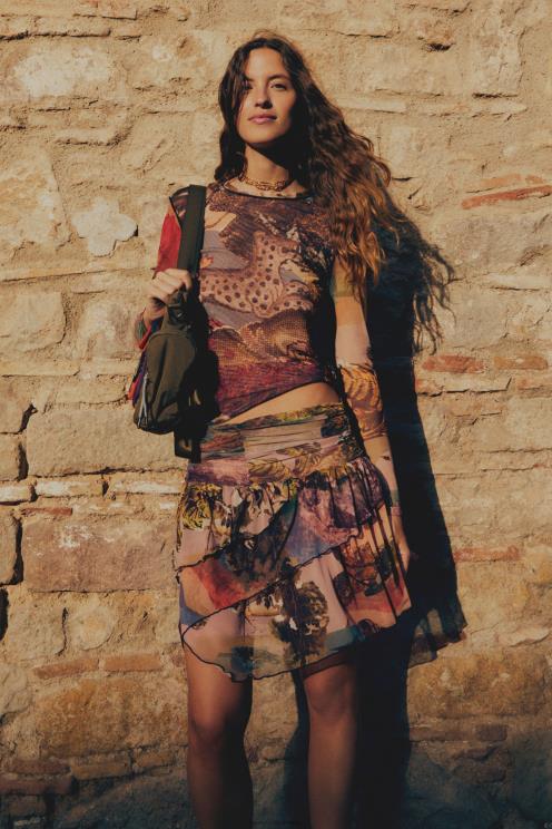 oblačila NFXLT109 ženske Desigual ozka majica iz gobelina iz tila